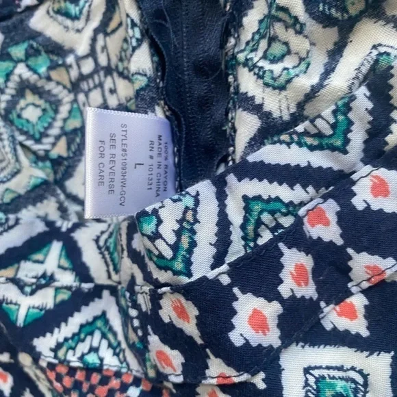 Charlotte Russe Printed Mosaic Booty Shorts with Pocket - Picture 7 of 7